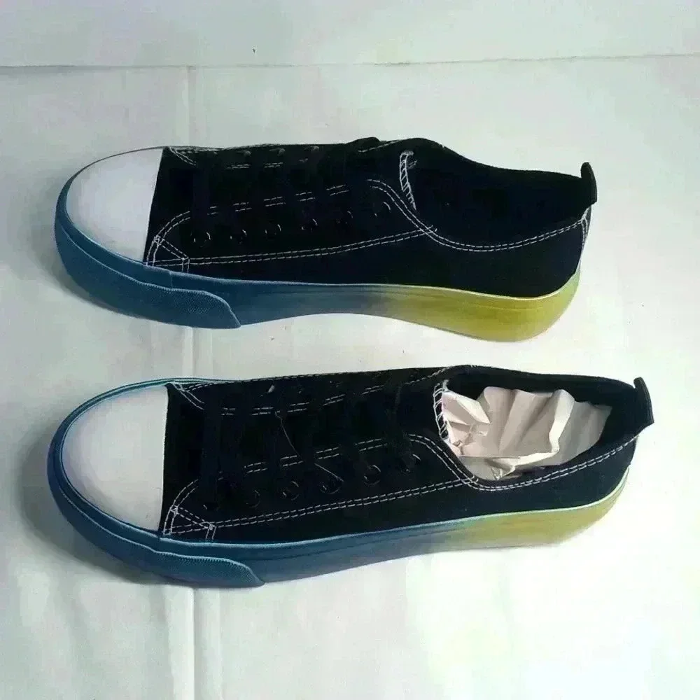 Olivia miller glitter sole low top sneaker